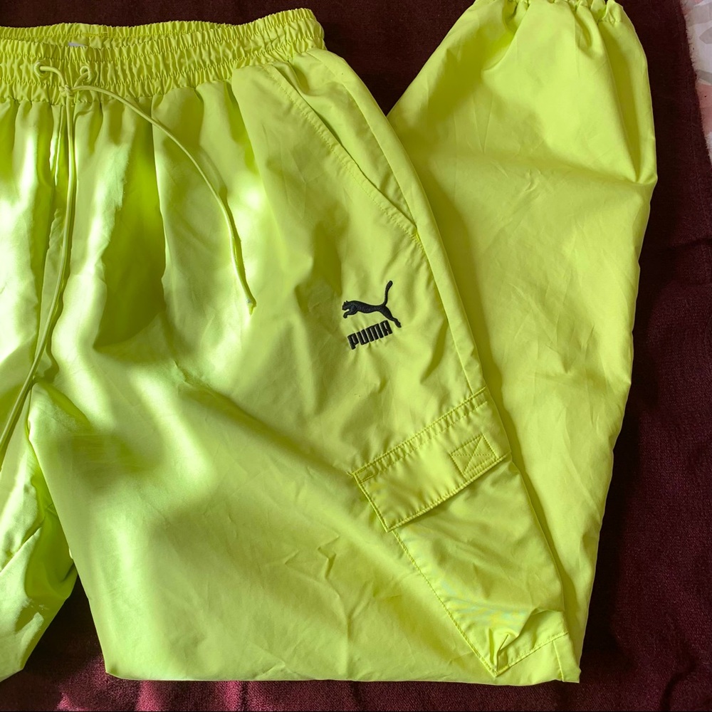 Neon green utility track pants ⚡️